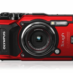 Olympus TG-5＋バッテリ2つ＋水中ケーシング付